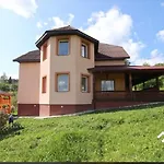 Lejlighed любисток