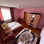 любисток