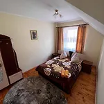 любисток *