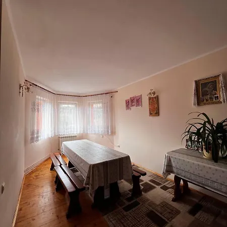 любисток * Slavske
